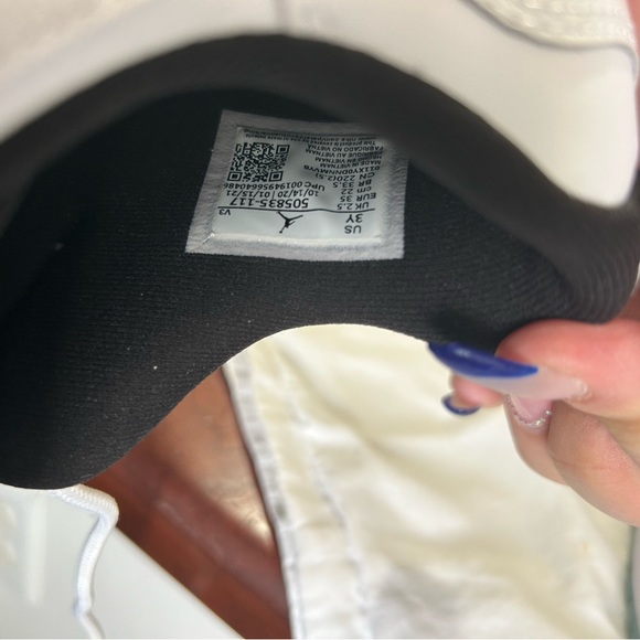 Child. 3Y Air Jordan 11 Retro Low Legend Blue - Picture 5 of 8